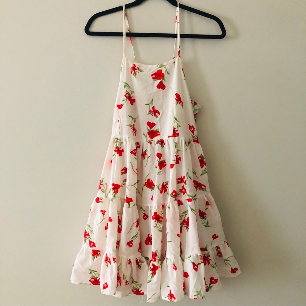 ✨3/$25 | Missguided | Floral Smock Dress